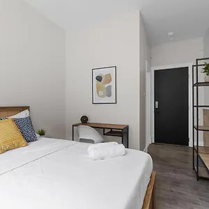 https://le-sand-stone-hotel.hotels-in-montreal.org